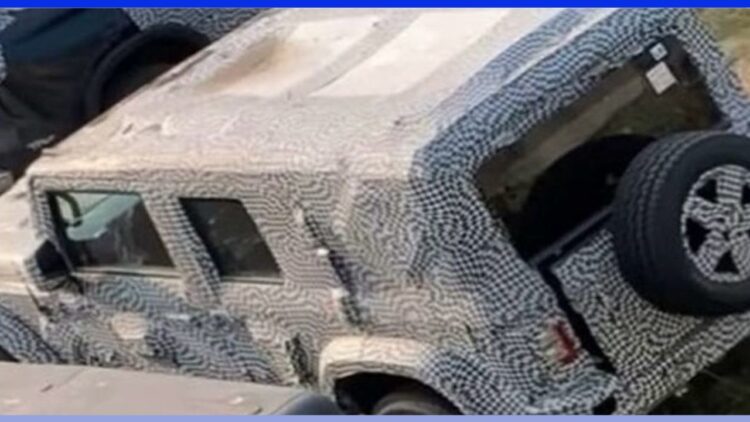 Mahindra Thar 5-door with Dual-Pane Sunroof