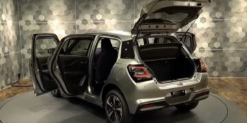 japan-spec-suzuki-swift-4wd-hybrid