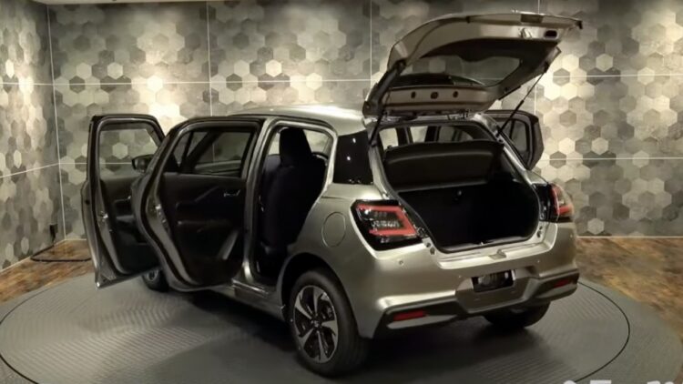 japan-spec-suzuki-swift-4wd-hybrid