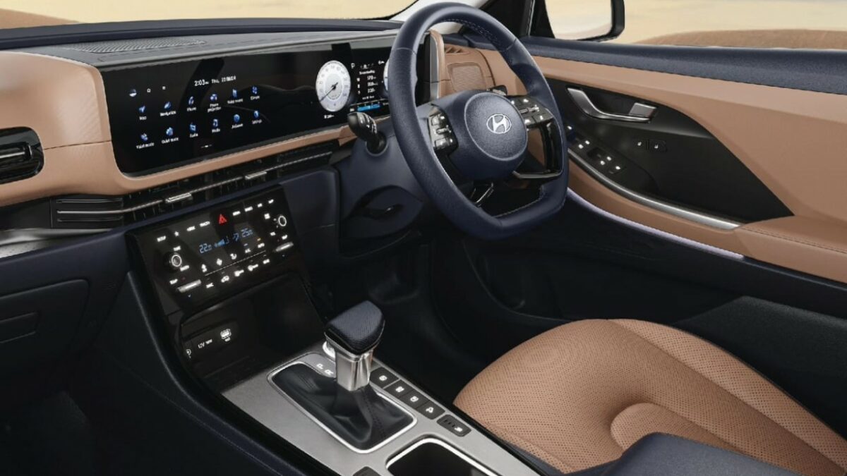 2024 Hyundai Alcazar Facelift Dashboard Dual-Digital Screens