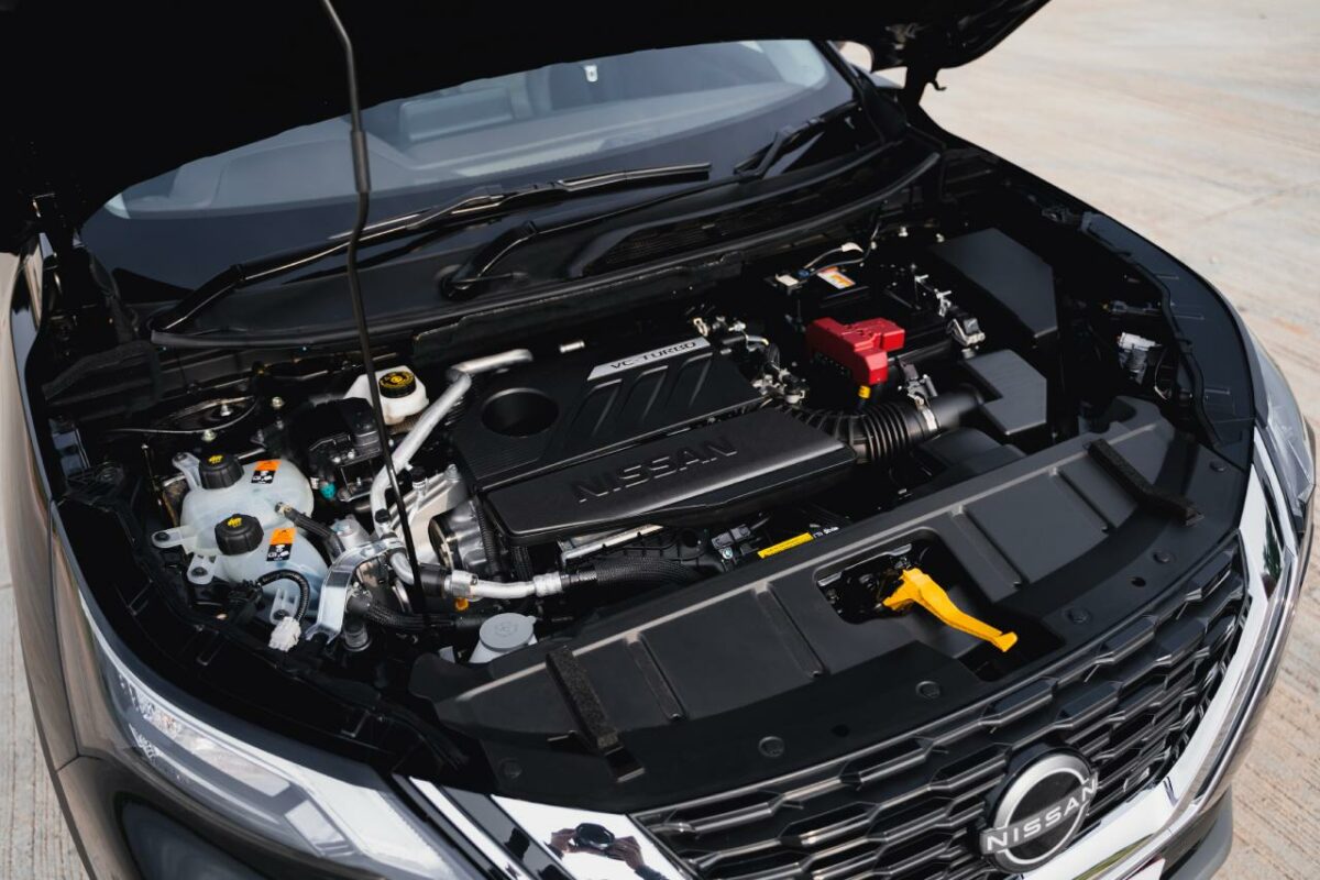 New Nissan X-Trail Review Image - Engine Bay
