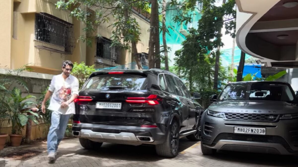 Ibrahim Ali Khan with his BMW X5