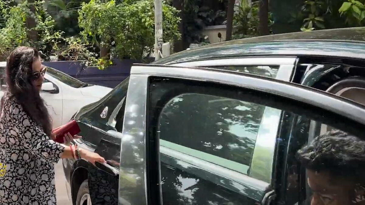 Vidya Balan with her Mercedes Maybach S580