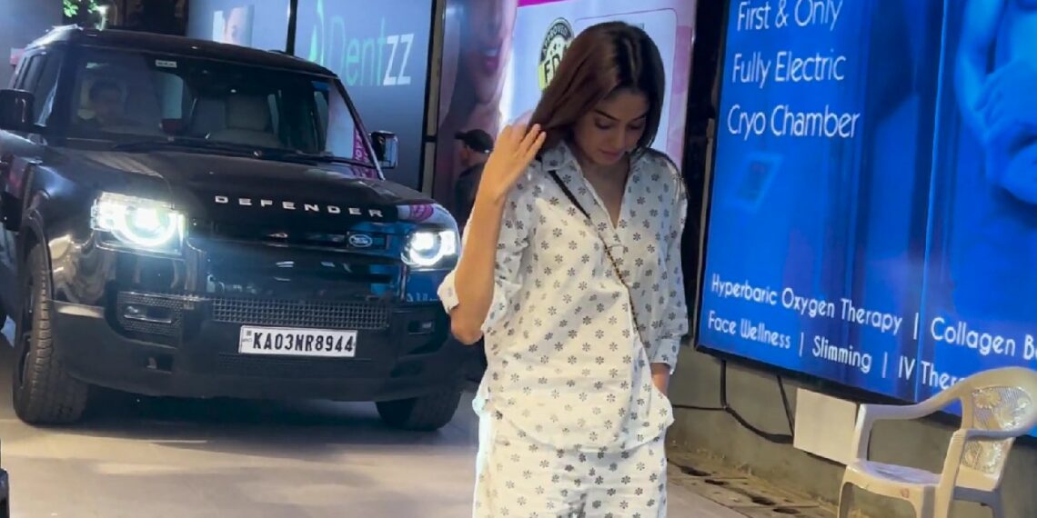 Sana Makbul Buys Land Rover Defender