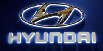 Hyundai Logo Illuminated