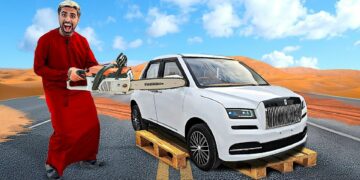 Fake Rolls Royce Cullinan From China