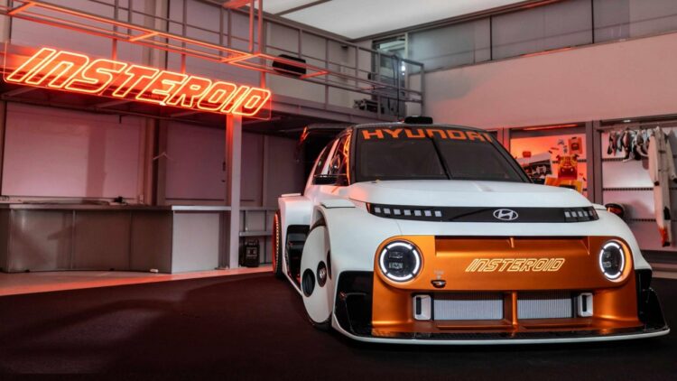 Hyundai Insteroid Front Three Quarters