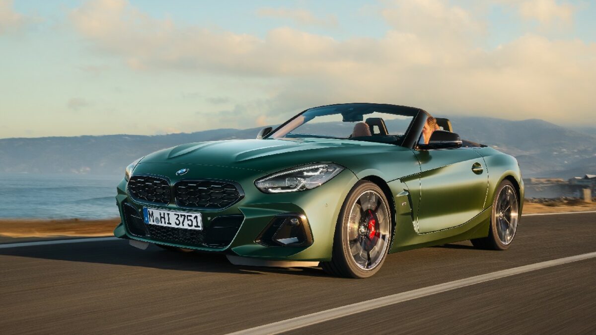 BMW Z4 M40i Pure Impulse Launched