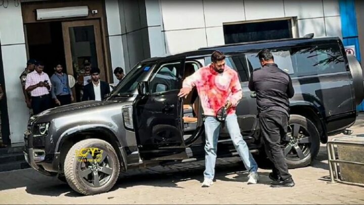Top 5 Indian Actors Who Own Land Rover Defender – Amitabh Bachchan to ...