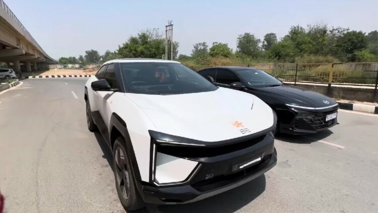 Mahindra BE 6 vs Hyundai Verna Drag Race