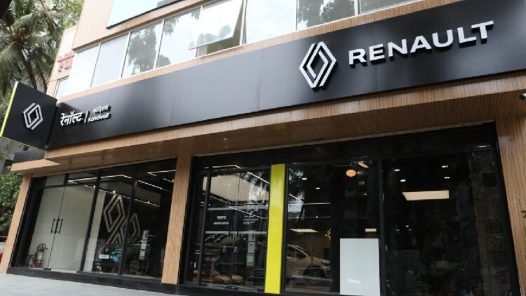 Renault new'R Store in Mumbai