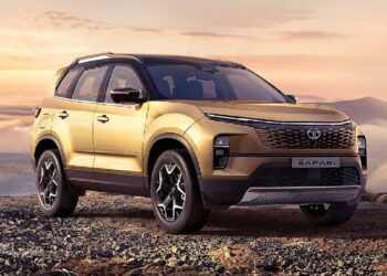 Tata Safari Front Three Quarters
