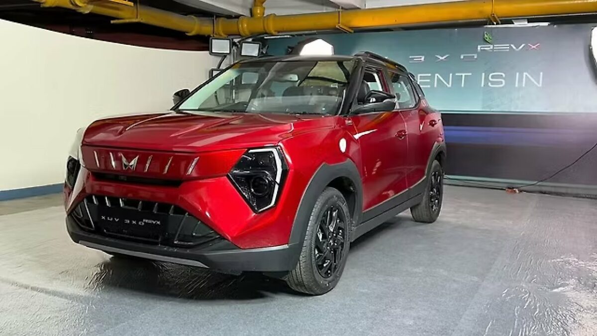 Mahindra XUV3XO