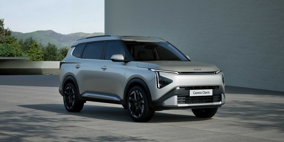 Kia Carens Clavis and Carens Clavis EV Bookings