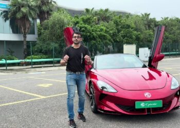 MG Cyberster Review and Walkaround Tour