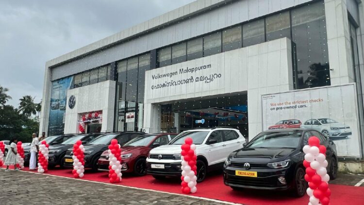 VW Delivers 106 Cars in One Day