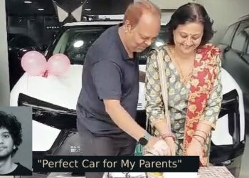 Kia USA Designer Gifts Mahindra BE6 to parents (1)