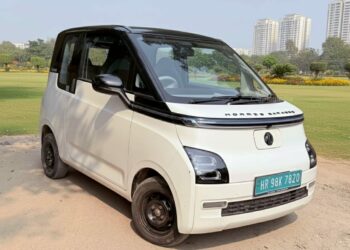 MG Comet EV Front Three Quarters Gurgaon