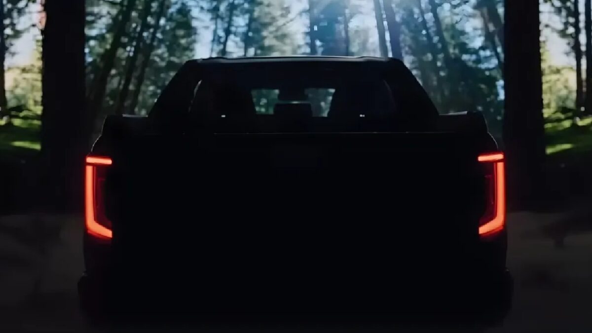 New-gen Toyota Hilux Teased Rear Profile