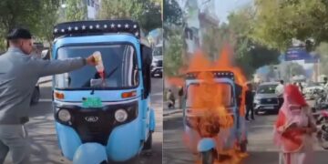 Electric Rickshaw Driver Sets EV on Fire Over Range Issues