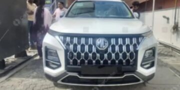 MG Hector Facelift Spotted with Large Grille