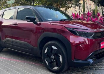 Toyota Urban Cruiser Ebella Front Three Quarters