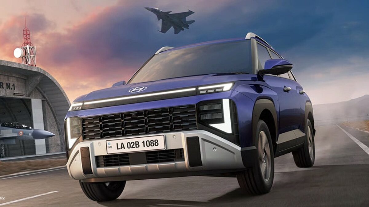 CarBlogIndia Annual Auto Awards - Car of the Year 2025 - 2025 Hyundai Venue Front Three Quarters