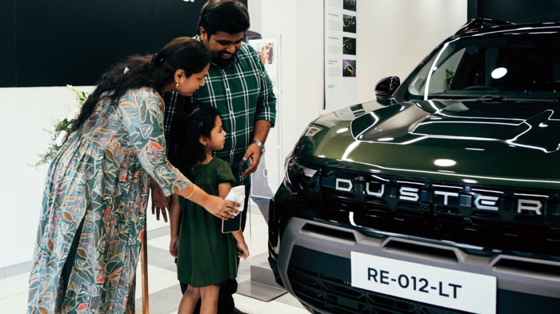 New Renault Duster Deliveries Begin: CEO François Provost Hands Over ...