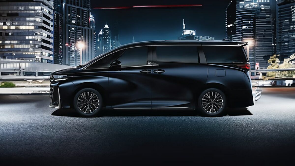 Toyota Vellfire Side Profile