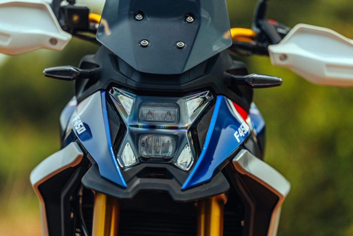 BMW F 450 GS headlight