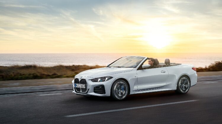 BMW M440i xDrive Convertible Exterior