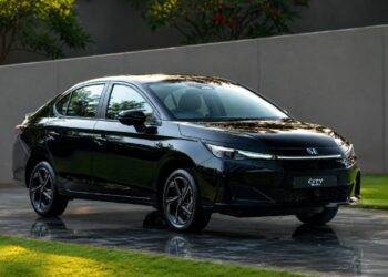 New Honda City Facelift Front Three Quarters