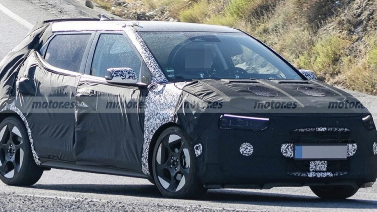 4th-Generation Hyundai i20 Spy Image Front Three Quarters