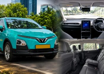 My First Ride in New VinFast Green SM EV Taxi