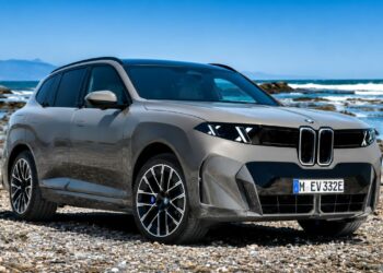 New BMW X5 Front Three Quarters