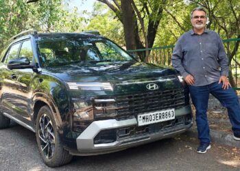 Hyundai Alcazar Petrol AT Review with Pros and Cons