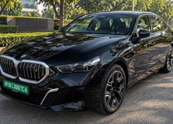 BMW i5 LWB Review Front Three Quarters