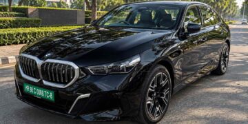 BMW i5 LWB Review Front Three Quarters