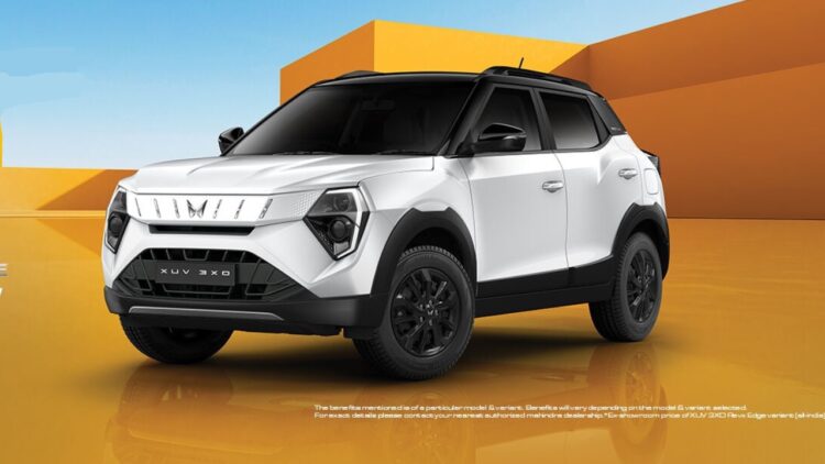 Mahindra XUV 3XO REVX EDGE Front Three Quarters White with Black roof