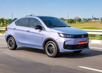 Tata Aeris Front Three Quarters