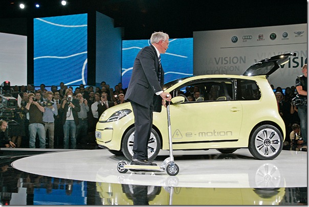 wolkswagen-gold-electric-vehicle